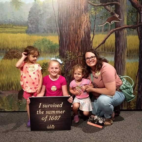 Meet your Posher, Megan - Picture 1 of 1